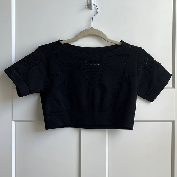 PAIR - 90 Degree By Reflex Workout Crops - Picture 2 of 4